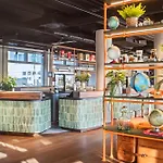 Me And East Side, By Hyatt 2*