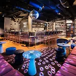 Me And East Side, By Hyatt Otel Berlin