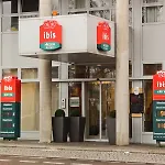 Me And East Side, By Hyatt 2*