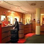 Otel Me And East Side, By Hyatt