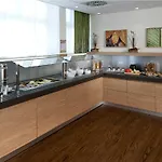 Me And East Side, By Hyatt Berlin