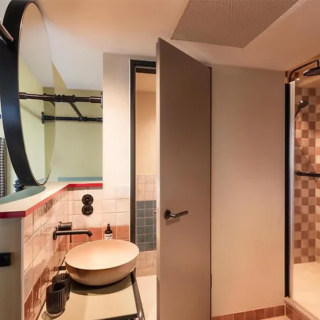 Me And East Side, By Hyatt מלון 4*