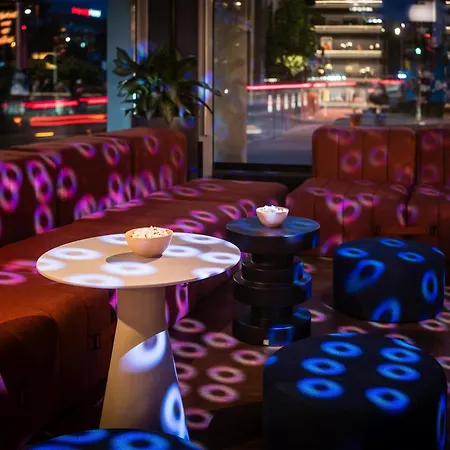 فندق Me And East Side, By Hyatt برلين