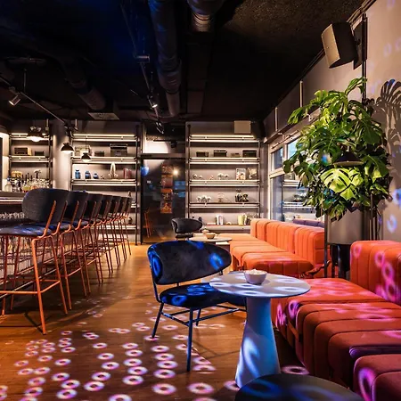 فندق Me And East Side, By Hyatt