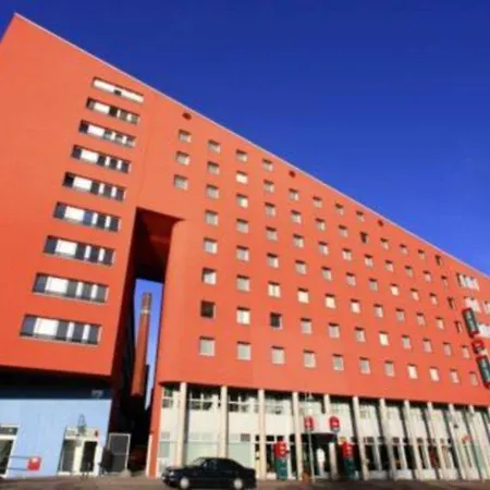 Hotel Me And East Side, By Hyatt Berlín