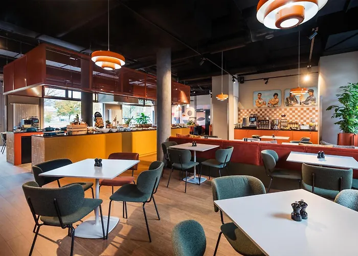 Me And East Side, By Hyatt Hotel 4*