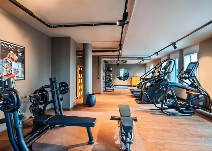 Hotel Me And East Side, By Hyatt Berlin