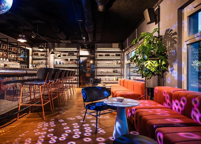 فندق Me And East Side, By Hyatt