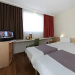 Hotel Me And East Side, By Hyatt 2*