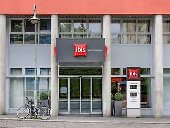 Me And East Side, By Hyatt 4*